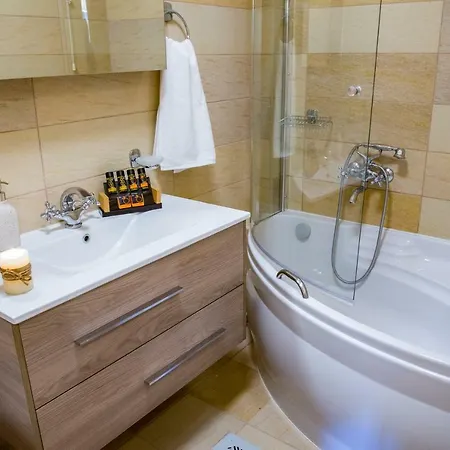 Casa Leone Apartment Stalos